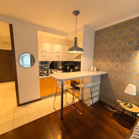 Klimatyzowany apartament przy Dworcu Głównym Cracovia Exterior foto